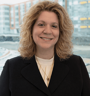 Headshot of Elaine Gravante